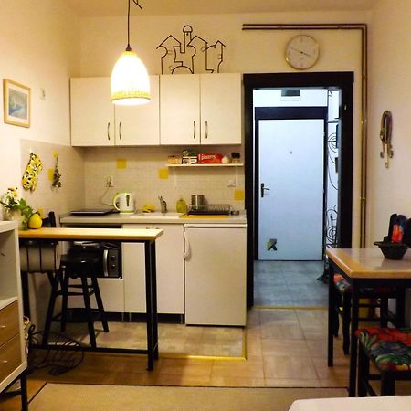 Studio 5, apartman sa parkingom, centar Obrenovca Obrenovac  Exteriör bild