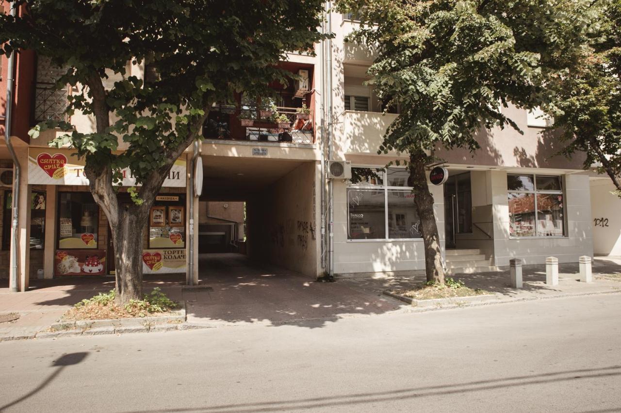 Studio 5, apartman sa parkingom, centar Obrenovca Obrenovac  Exteriör bild
