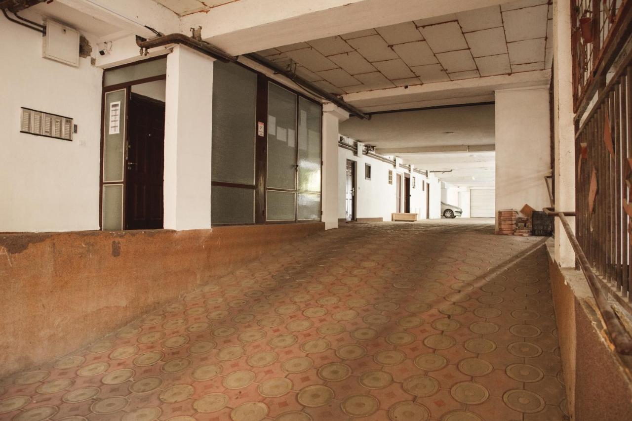 Studio 5, apartman sa parkingom, centar Obrenovca Obrenovac  Exteriör bild