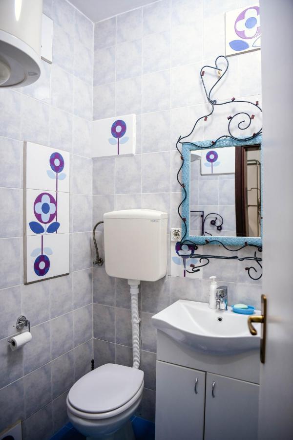 Studio 5, apartman sa parkingom, centar Obrenovca Obrenovac  Exteriör bild