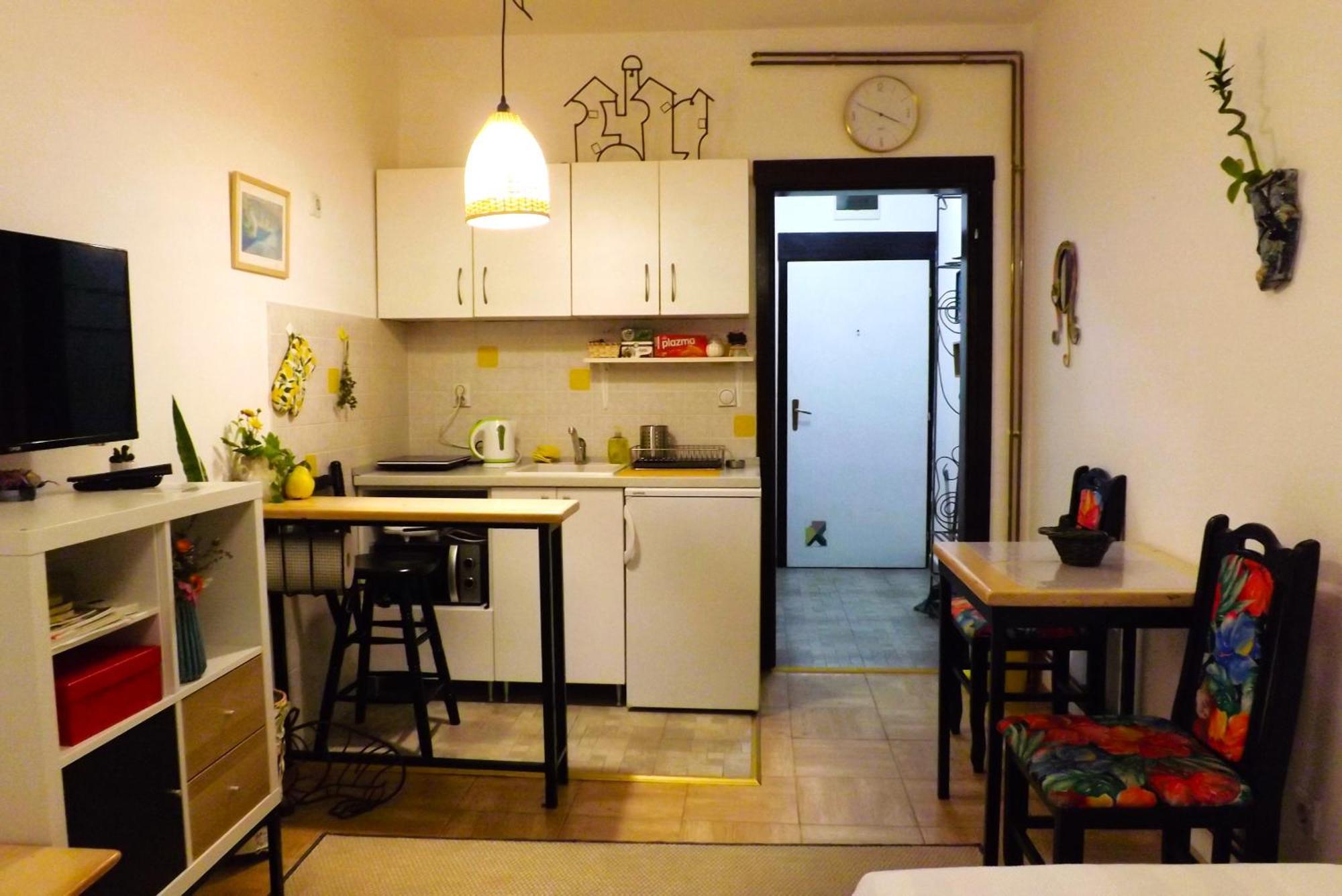 Studio 5, apartman sa parkingom, centar Obrenovca Obrenovac  Exteriör bild