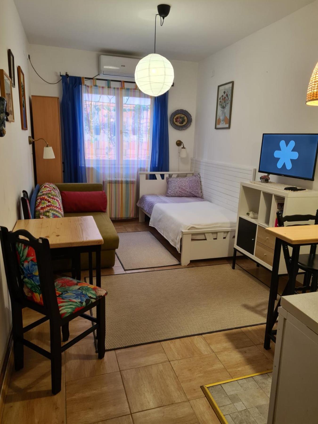 Studio 5, apartman sa parkingom, centar Obrenovca Obrenovac  Exteriör bild